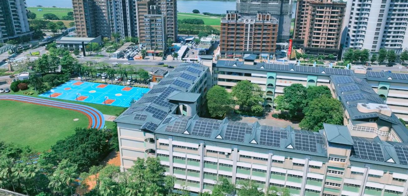 三重轄內的五華國小(雙語額滿學校)、碧華國小、碧華國中以及新北高中，注入濃厚的文教風氣。